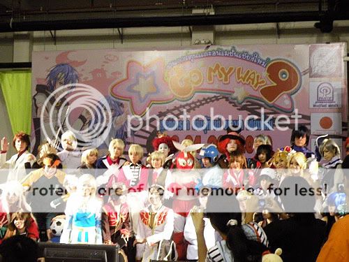 http://i647.photobucket.com/albums/uu199/fundeedyuke/Fornew/cosplay/c3-9-d2/DSCN8732.jpg